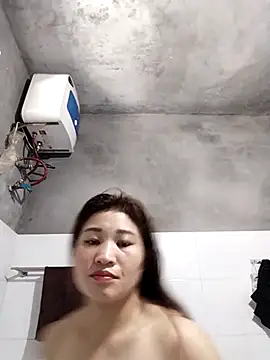 Lilinn  online show from March 2, 2026, 5:19 am