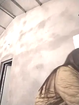 Lilinn  online show from March 9, 2026, 10:14 pm