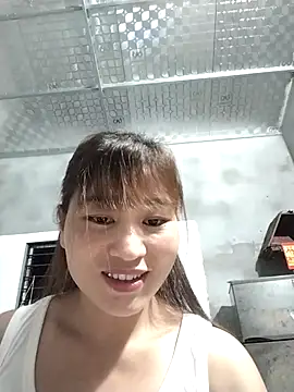 Lilinn  online show from March 29, 2026, 11:43 am