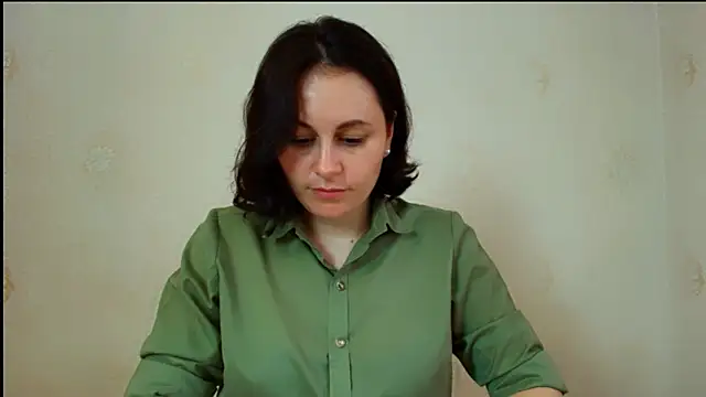 Inessa beauty online show from April 15, 2026, 8:10 am