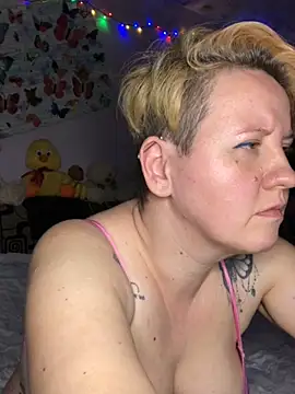 SofiaAmour online show from April 7, 2026, 8:20 pm