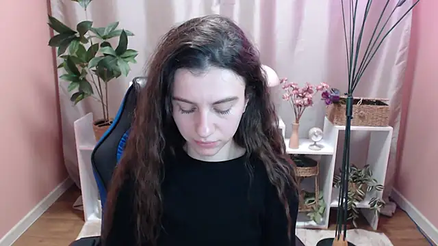 MistyBree online show from April 20, 2026, 9:34 am