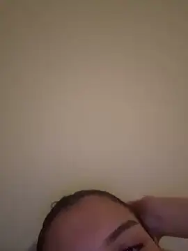 SuesseAlina online show from March 3, 2026, 7:42 pm