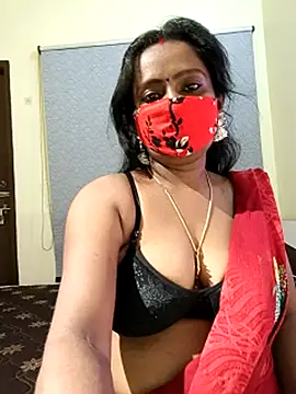 misti-boudii online show from April 20, 2026, 2:42 pm