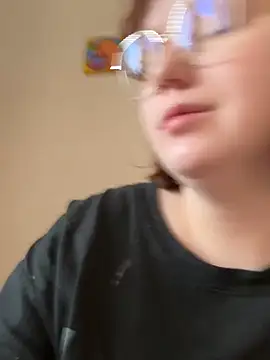 Snapshot of soft_focus chatting on April 14, 2026, 4:51 am soft focus online show from April 14, 2026, 4:51 am