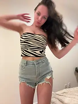 KamilaIv online show from March 18, 2026, 5:38 pm