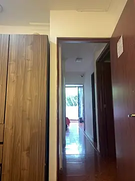 Snapshot of Emi_rousse chatting on April 15, 2026, 12:23 pm Emi rousse online show from April 15, 2026, 12:23 pm