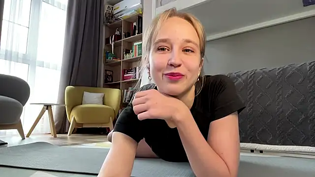 MollyBusy online show from March 5, 2026, 7:26 am