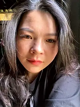 Annhiene online show from March 3, 2026, 3:56 am