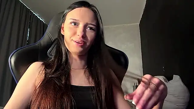 MoranaNoir online show from March 3, 2026, 4:18 am