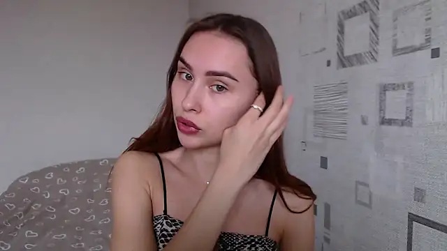 yourameliaa online show from April 11, 2026, 10:19 am