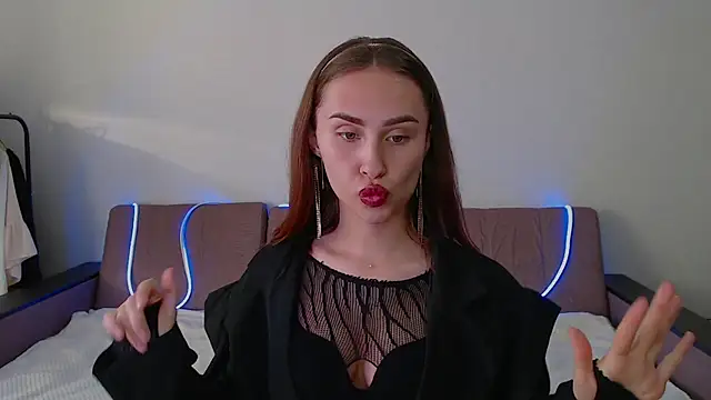 Snapshot of yourameliaa chatting on April 20, 2026, 2:42 pm yourameliaa online show from April 20, 2026, 2:42 pm