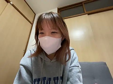 airi-ai0302 online show from May 23, 2026, 10:47 pm