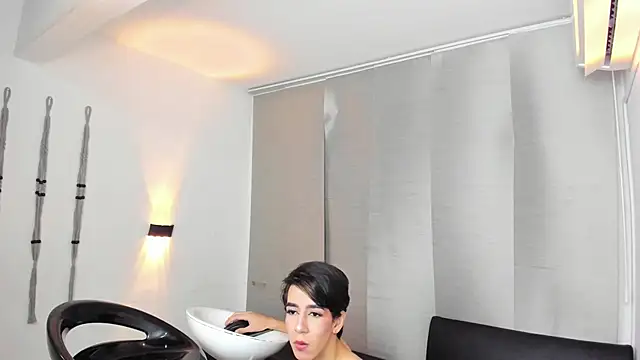 Partyhot cum online show from May 11, 2026, 4:18 am