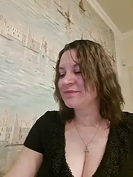 LaraHarper online show from April 8, 2026, 9:15 pm