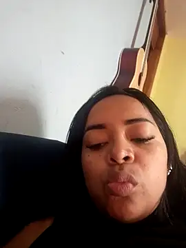 Babyfull lips online show from March 25, 2026, 2:45 pm