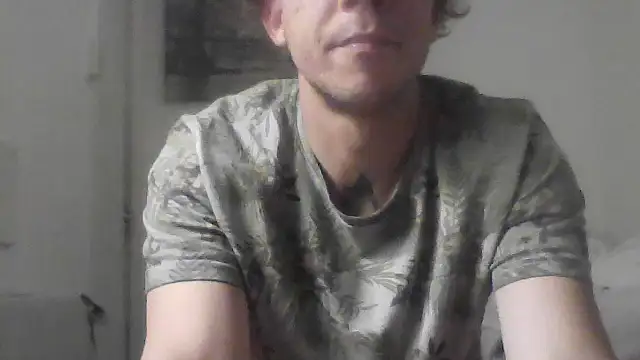 Snapshot of TitanNoir chatting on May 15, 2026, 12:17 am TitanNoir online show from May 15, 2026, 12:17 am