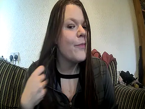 CrystalBabes online show from March 13, 2026, 3:18 pm