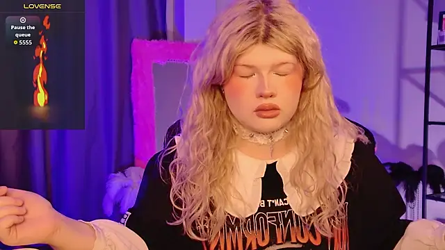 LilithNlsn online show from March 27, 2026, 9:36 pm