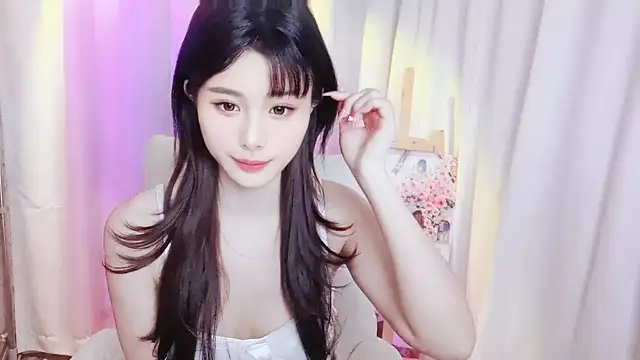 Mia 168 online show from April 26, 2026, 12:41 am