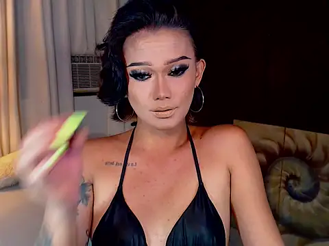 xXLustFullTransXx online show from March 19, 2026, 1:31 am