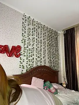 SweetsforLily online show from March 5, 2026, 12:01 pm