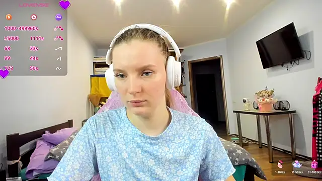 Snapshot of Mary_Blu chatting on February 17, 2026, 4:02 pm Mary Blu online show from February 17, 2026, 4:02 pm