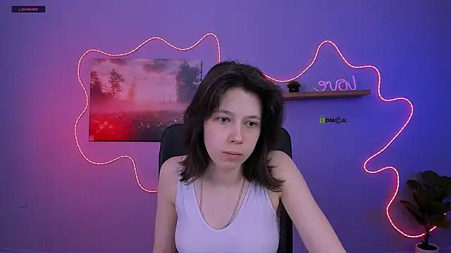 aria wild  online show from April 12, 2026, 6:35 pm