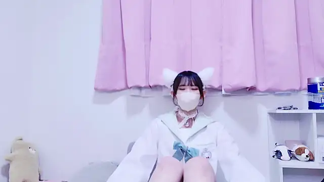 EMIRI 0426 online show from April 16, 2026, 3:02 pm