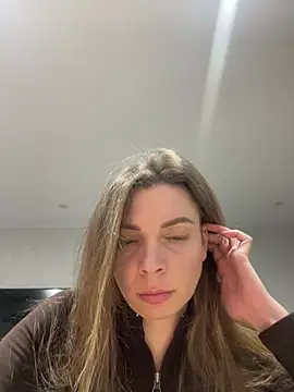 Luna2547 online show from March 2, 2026, 6:26 pm