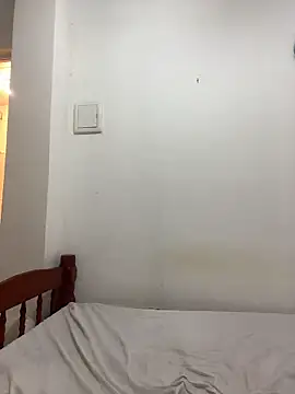 sweetwanda online show from April 11, 2026, 8:29 am