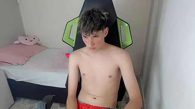 Pablito junior online show from May 20, 2026, 12:39 am