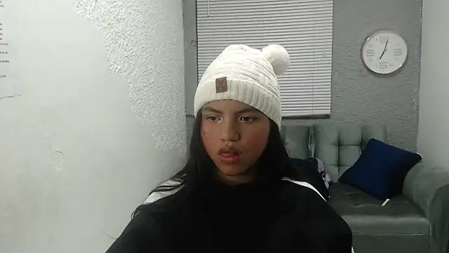 kimmyfuckass online show from April 18, 2026, 1:26 pm