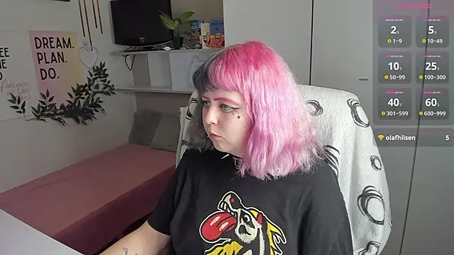 CherryBounce online show from March 13, 2026, 9:21 pm