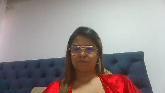 Jiwon Han online show from April 7, 2026, 10:31 pm