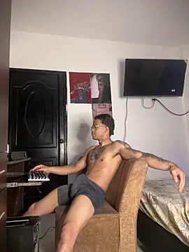 Kenny romano online show from April 18, 2026, 1:26 pm