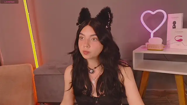 Im Elaris online show from April 13, 2026, 2:44 pm