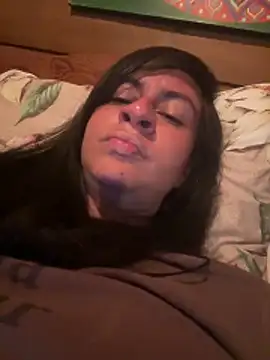 Geovana blan online show from April 18, 2026, 3:32 am