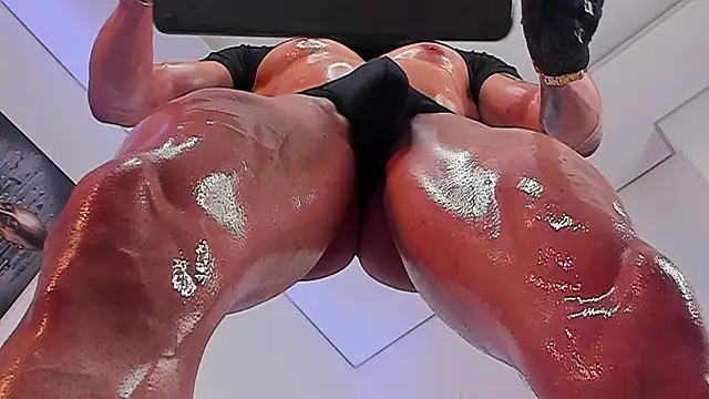 Angelo Varek online show from March 5, 2026, 3:57 am