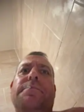 Snapshot of whaturwanting chatting on April 4, 2026, 11:02 pm whaturwanting online show from April 4, 2026, 11:02 pm