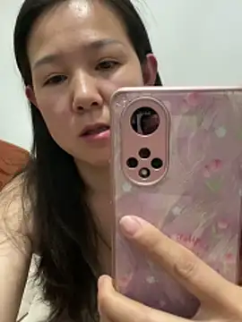 Snapshot of Esmebaby chatting on March 4, 2026, 10:10 am Esmebaby online show from March 4, 2026, 10:10 am