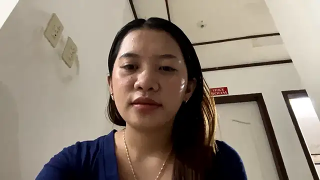 HedwigLipinsky online show from March 6, 2026, 12:12 pm