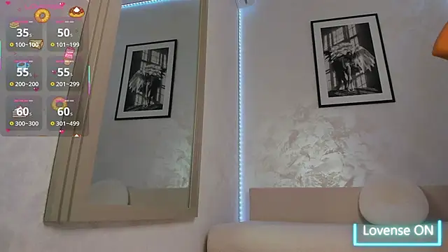 ZeynepX online show from April 21, 2026, 3:57 am