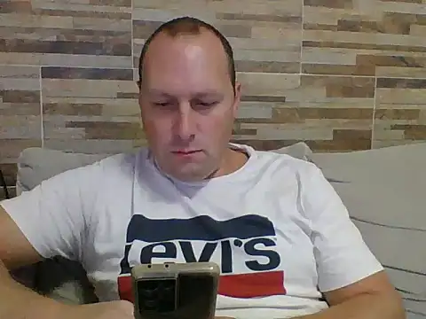 lustonfan online show from March 13, 2026, 12:45 pm