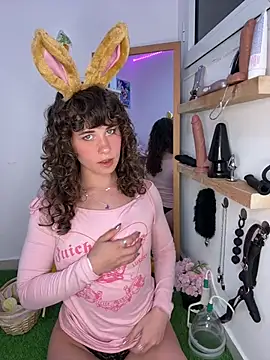 Alissa-Kissa online show from April 4, 2026, 5:32 pm