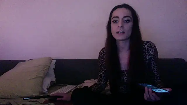 chiara-mario online show from April 18, 2026, 7:07 pm