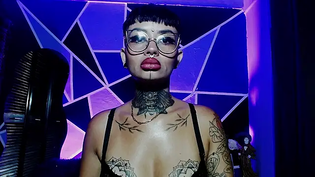 Snapshot of Sol_Baker chatting on April 3, 2026, 10:24 am Sol Baker online show from April 3, 2026, 10:24 am