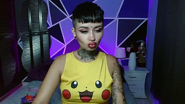 Snapshot of Sol_Baker chatting on April 6, 2026, 3:15 am Sol Baker online show from April 6, 2026, 3:15 am