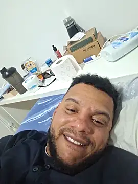 Cubanitos10 online show from March 11, 2026, 11:44 pm