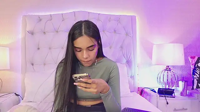 MeganRoseh online show from April 16, 2026, 9:39 pm